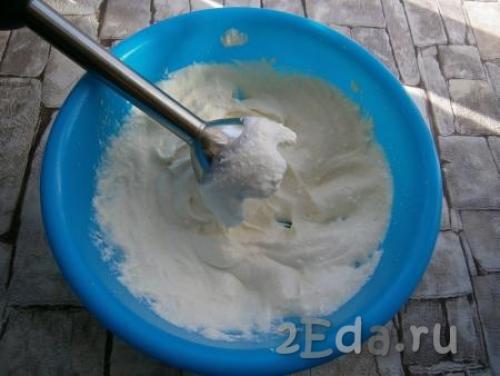 Творожно масляный крем со сгущенкой для торта рецепт. Творожный крем со сгущенкой и маслом