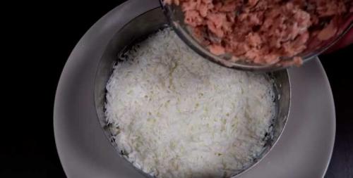 Слои Мимозы по порядку с картошкой и сыром. Слоеная мимоза со сливочным маслом и сыром