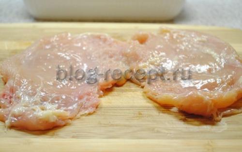 Куриное филе с ананасами в духовке с сыром. Куриное филе с ананасом и сыром в духовке: рецепт с фото