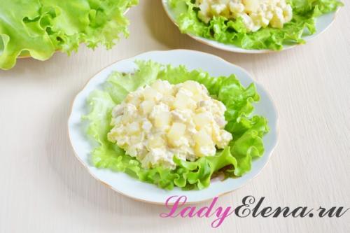 Куриное филе с ананасами салат. Самый простой и вкусный салат с курицей, ананасом и сыром — фото рецепт