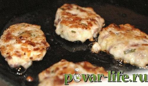 Котлетки из рубленного куриного филе с сыром. Котлеты из куриного филе рубленные с сыром