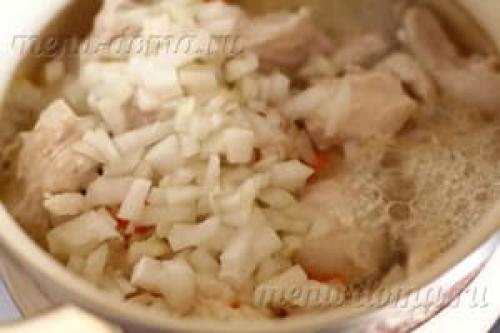 Как тушить картошку с курицей в кастрюле рецепт простой. Ингредиенты (на 4-5 порций):