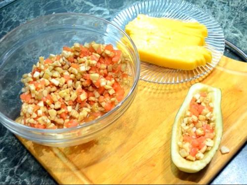 Из запеченных баклажанов. Быстрый способ запечь фаршированные баклажаны с сыром