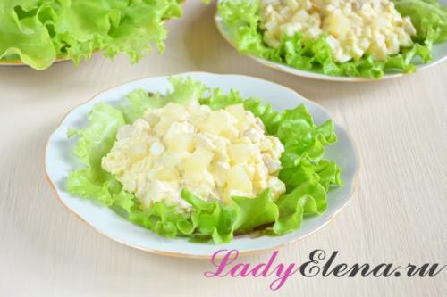 Куриное филе с ананасами салат. Самый простой и вкусный салат с курицей, ананасом и сыром — фото рецепт
