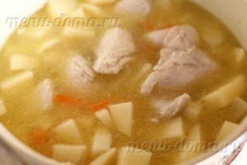 Как тушить картошку с курицей в кастрюле рецепт простой. Ингредиенты (на 4-5 порций):
