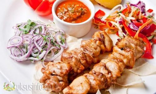 Как замариновать лук для шашлыка. Как быстро и вкусно замариновать лук с уксусом к шашлыку