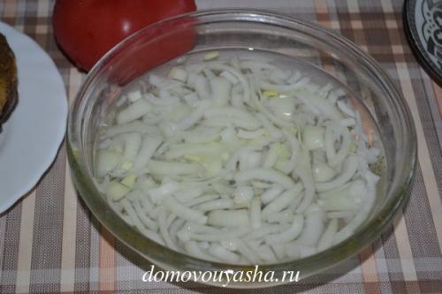 Маринованный лук в уксусе рецепт для салата. Как замариновать лук для салата просто, быстро, и очень вкусно