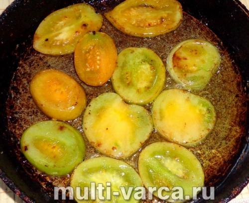 Жареные зеленые помидоры с чесноком на зиму