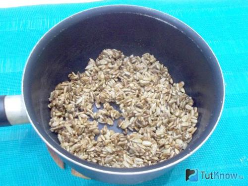 Козинаки из семечек с медом рецепт. Козинаки из семечек и меда