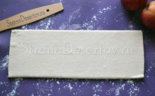 Булочки розочки с яблоками из слоеного дрожжевого теста