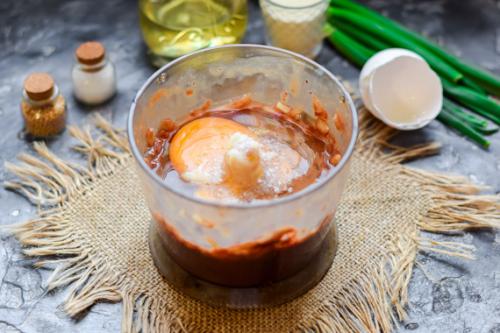 Котлеты из свиной печени с морковью. Печеночные котлеты из свиной печени