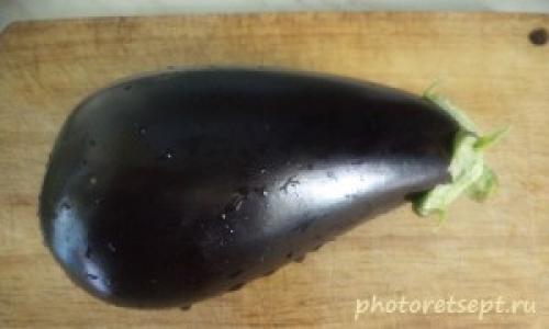 Баклажаны со сметаной жареные с чесноком.