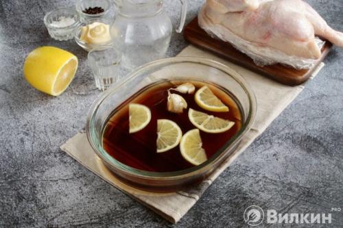 Курица в майонезе в духовке в фольге. Курица в майонезе в духовке