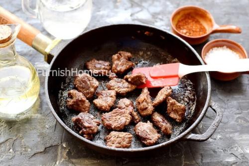 Гречка с мясом и овощами в горшочке. Гречка с мясом в горшочке