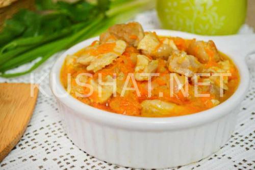 Как тушить мясо курицы в кастрюле с морковью и луком. Курица, тушенная с луком и морковью. Пошаговый рецепт с фото