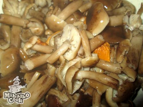 Маринад для опят на 1 литр воды с чесноком на зиму. Маринованные опята