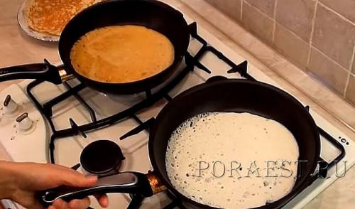 Заварные блины на кефире и кипятке пошаговый кулинарный рецепт с. Заварные блины на кефире и кипятке с дырочками