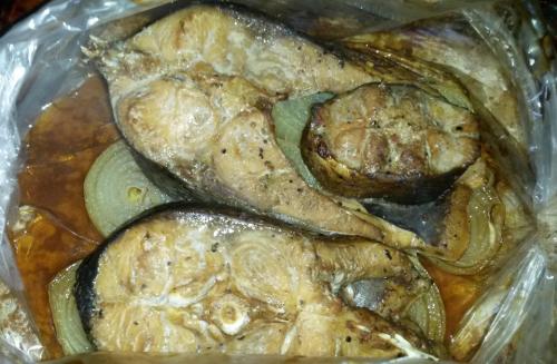 Толстолобик в духовке в рукаве. Сообщества › Вкусно жрать › Блог › Толстолобик в соево-горчичном соусе, запеченный в рукаве