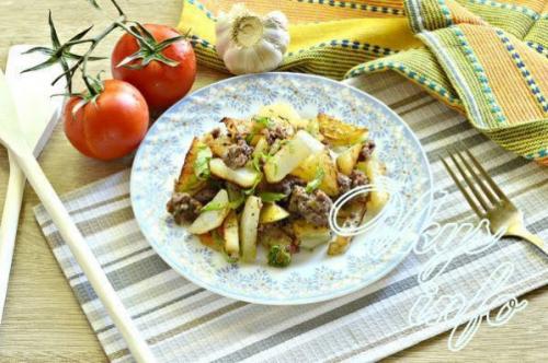 Картошка жареная с яйцом и сыром. Жареная картошка с сыром 31