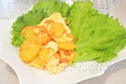 Картошка с яйцом и сыром в мультиварке. Картофель с яйцом в мультиварке