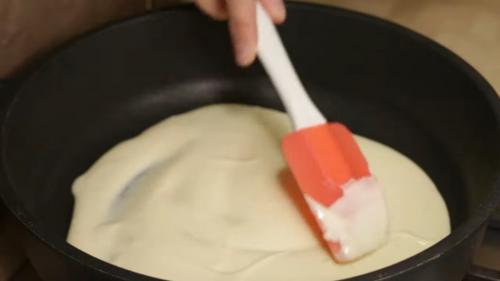 Студенческая пицца на сковороде. Пицца на сковороде за 5 минут. Простой рецепт быстрой пиццы на завтрак