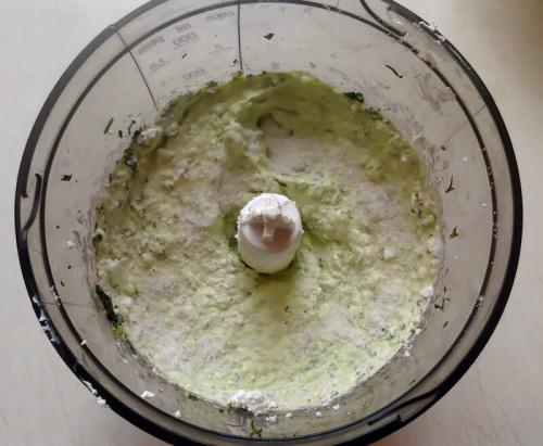 Творожный крем с чесноком и зеленью. Простая, быстрая, вкусная и полезная закуска из творога с зеленью! Фоторецепт. 05