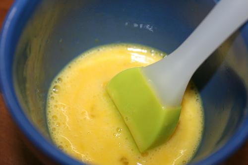 Тесто для сосисок в тесте в духовке на сметане. Сосиски в тесте быстро вкусно и очень просто на дрожжевом тесте 02 Тесто для сосисок в тесте в духовке на сметане. Сосиски в тесте быстро вкусно и очень просто на дрожжевом тесте 02