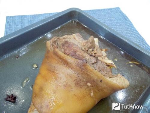 Отварная рулька свиная запеченная в духовке. Как вкусно приготовить свиную рульку в духовке + бульон 12