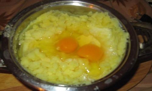 Картофельная запеканка с фаршем без сыра. Картофельная запеканка с фаршем и овощами