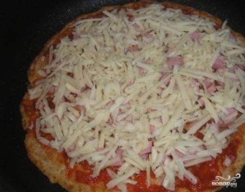 Студенческая пицца из батона. Быстрая пицца из батона