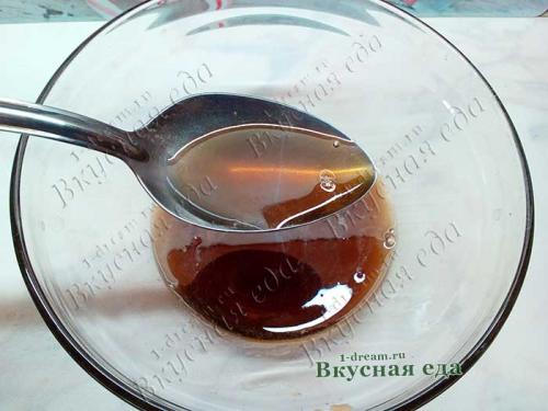 Куриные крылья по восточному. Крылышки в медово-соевом  соусе в духовке - рецепт с фото