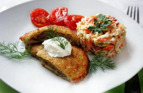 Драники с мясом: битва двух рецептов