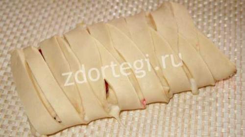 Косичка с начинкой из слоеного теста. 09 Косичка с начинкой из слоеного теста. 09