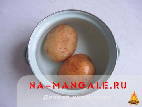 Хлеб с сырым картофелем. Итальянский картофельный хлеб из Гарфаньяна в духовке