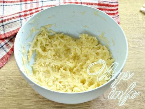 Картофельные драники с салом. Как приготовить картофельные драники с салом и луком 14