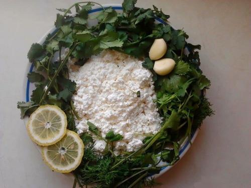 Творожный крем с чесноком и зеленью. Простая, быстрая, вкусная и полезная закуска из творога с зеленью! Фоторецепт. 01
