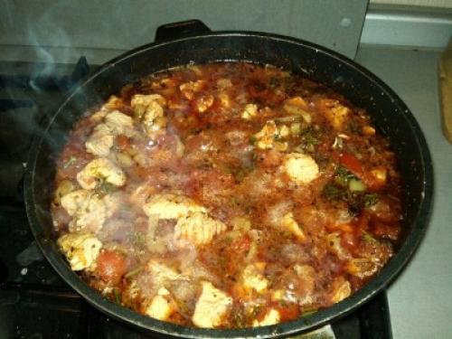 Чахохбили из индейки (по мотивам) или «Лечо с индейкой»