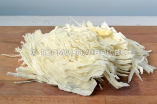 Тушеная капуста с куриными ножками в мультиварке. Куриные голени с капустой