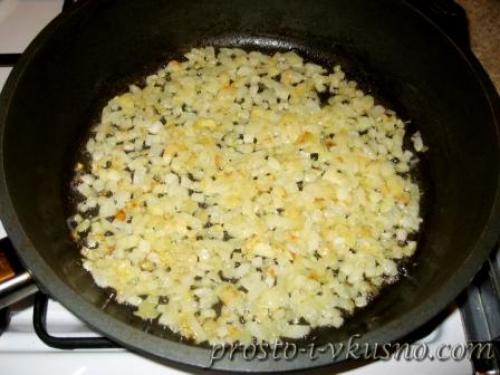 Куриная грудка с овощами и грибами. 