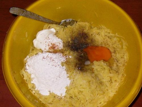 Драники с мясом: битва двух рецептов