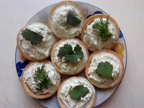 Творожный крем с чесноком и зеленью. Простая, быстрая, вкусная и полезная закуска из творога с зеленью! Фоторецепт. 10
