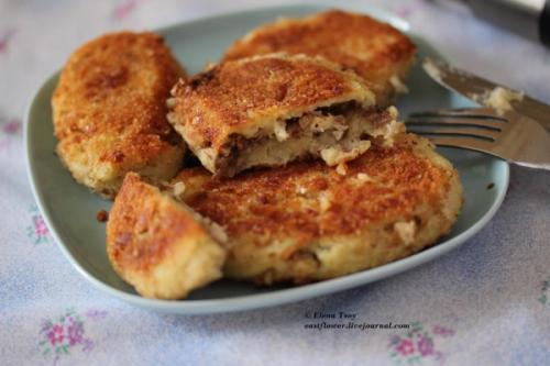 Картофельные зразы с курицей и грибами