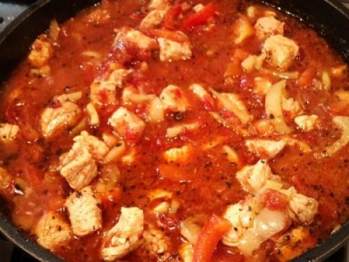 Чахохбили из индейки (по мотивам) или «Лечо с индейкой»