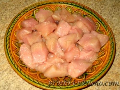 Куриная грудка с овощами и грибами. 