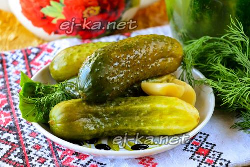 Консервирование огурцов в литровых банках без уксуса. Хрустящие вкусные огурцы без уксуса и стерилизации — рецепт бомба