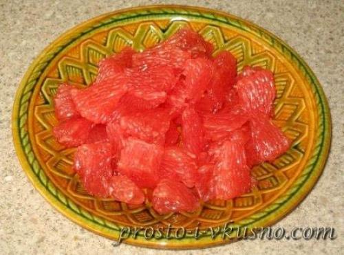 Салат из рукколы авокадо и грейпфрута. Салат из креветок с авокадо, грейпфрутом и рукколой