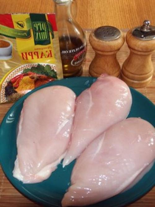 Курица для цезаря маринад. Когда в классическом рецепте салата Цезарь появилась курица