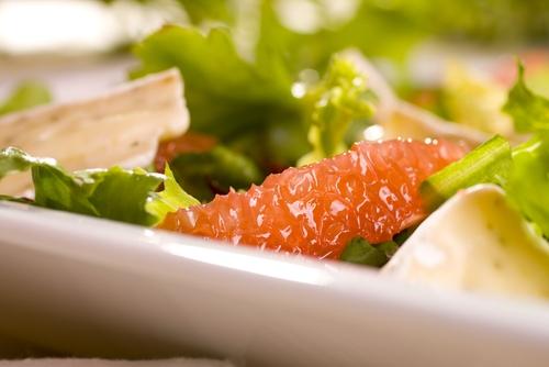 Салат с грейпфрутом.