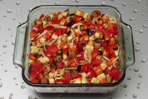 Овощное рагу с баклажанами в духовке. Как приготовить овощное рагу с баклажанами и кабачками — рецепт диетического овощного рагу в духовке с пошаговыми фото