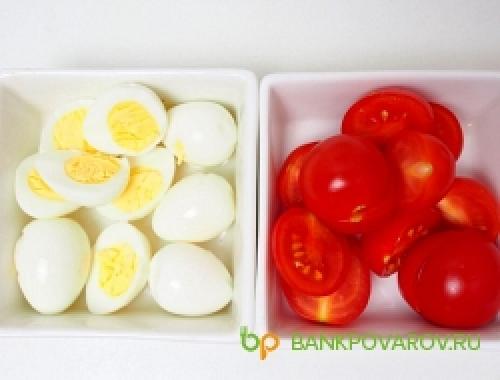 Салат Цезарь с курицей с готовым соусом Цезарь. Салат Цезарь с курицей с соусом Цезарь